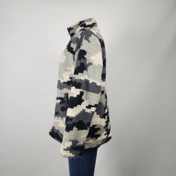 Made In Nepal Polar Knit Camo Jacket Size M - Picture 4 of 9
